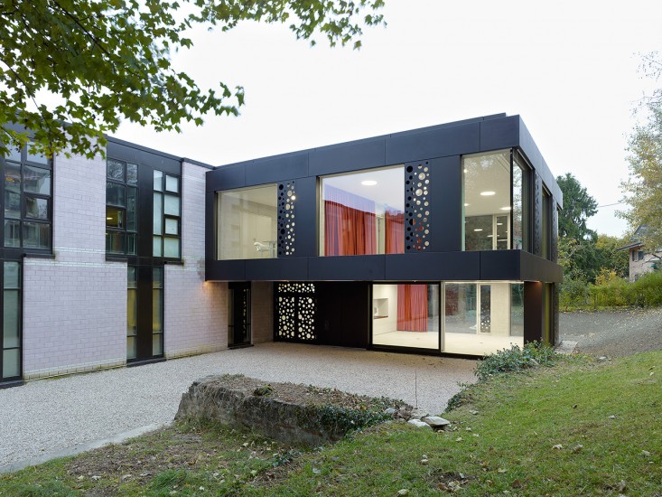 09-021_lausanne_03-733×550